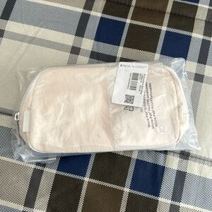 🆕 Lululemon Belt Bag